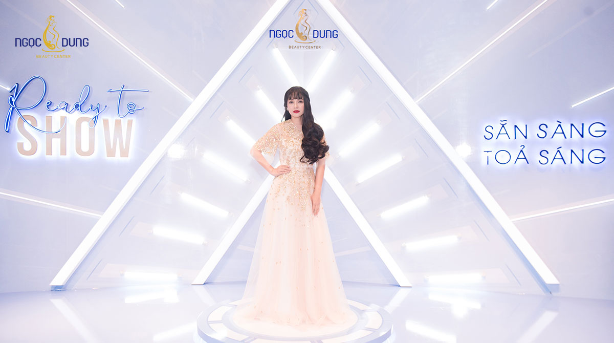 Hương Giang hóa nữ thần gợi cảm hút mắt, Việt Trinh “hack tuổi” với tóc mái ngang trẻ trung