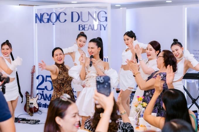 Nhìn lại chuỗi hoạt động mừng sinh nhật 25 năm của Ngọc Dung