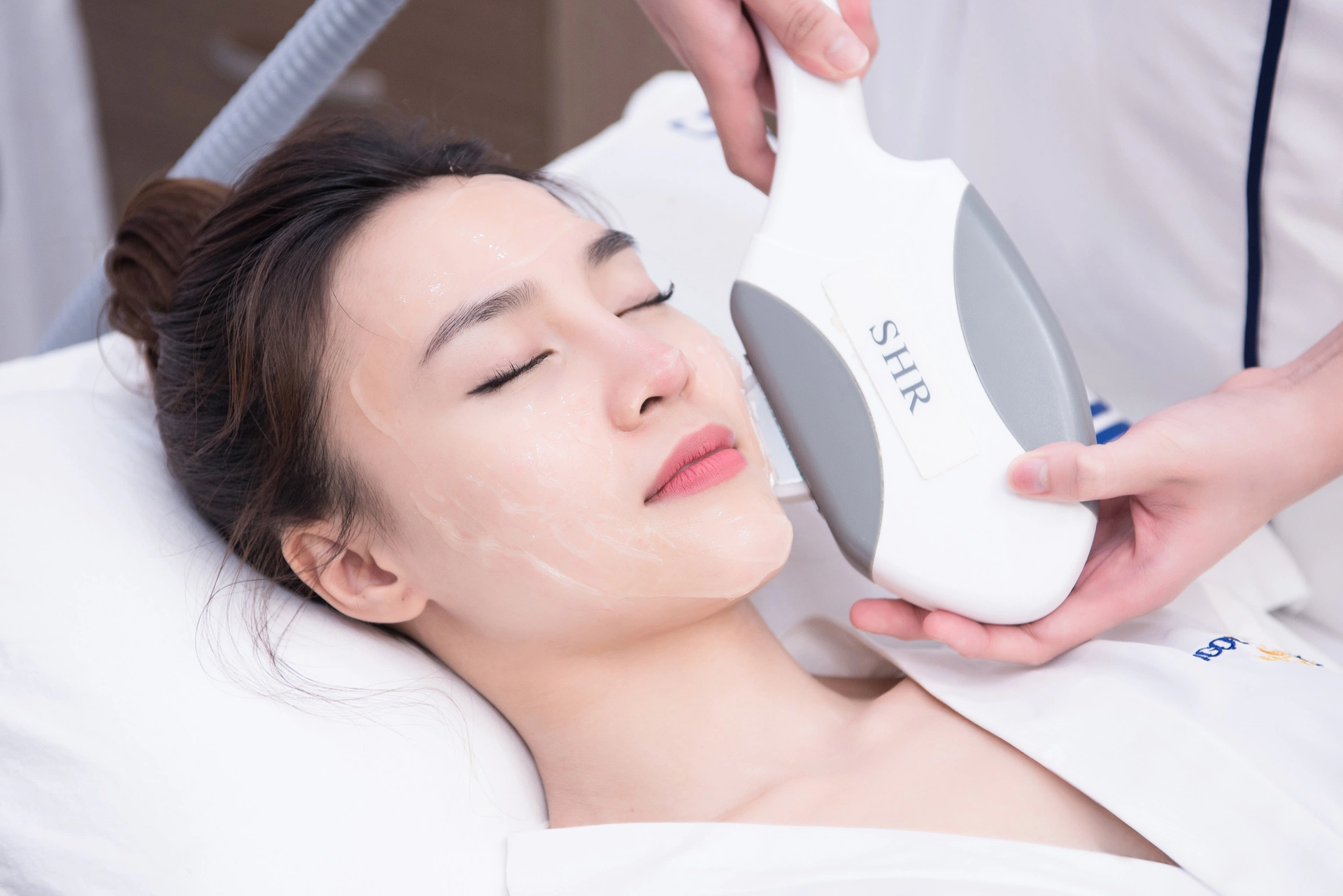 Công nghệ hiện đại thường xuyên được Thẩm mỹ viện Ngọc Dung cập nhật.