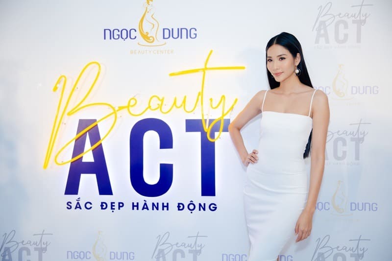 Hoàng Thùy chi 500 triệu chăm sóc dáng và da