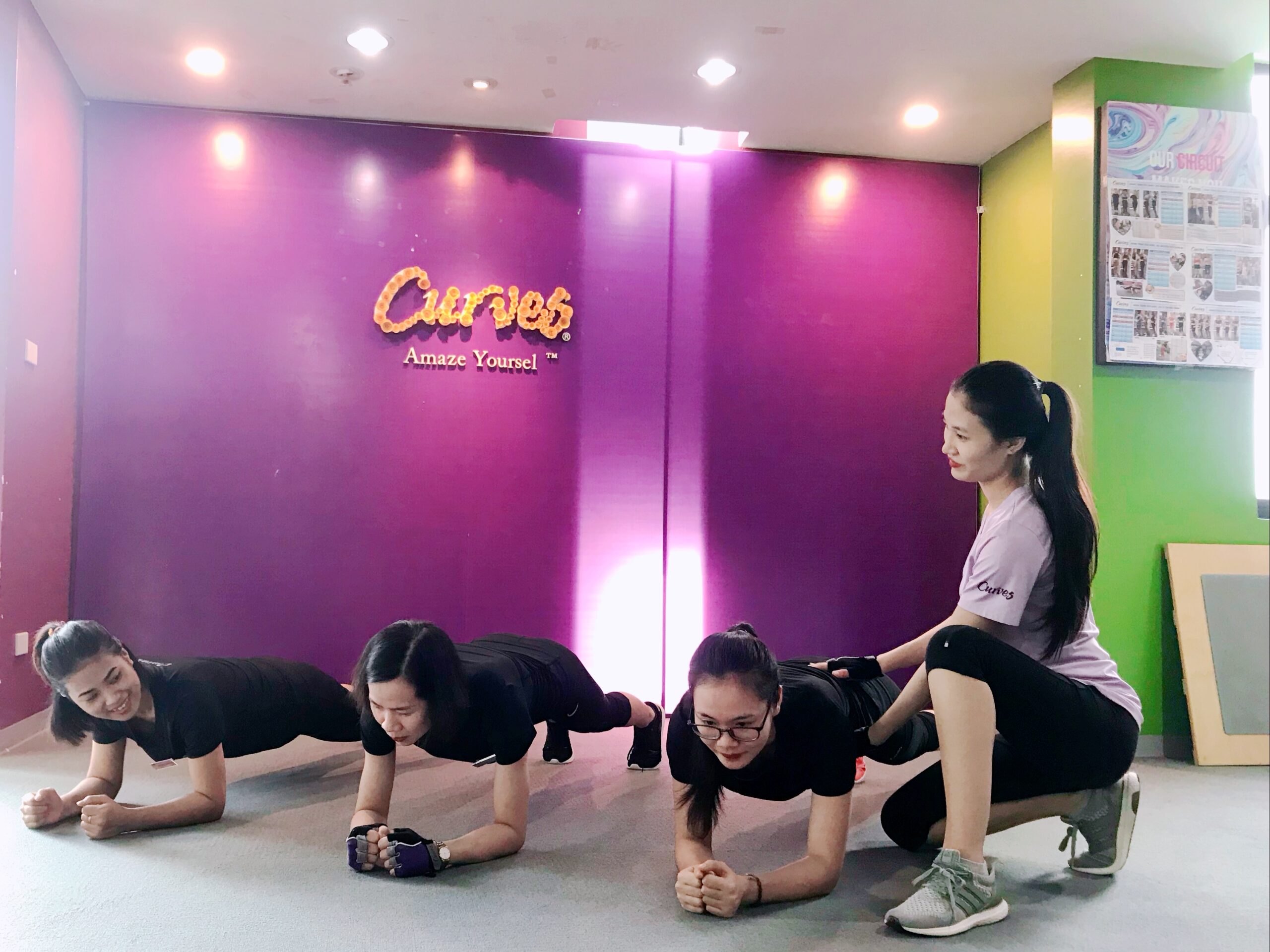 KHỎE CÙNG CURVES – ĐẸP CÙNG NGỌC DUNG