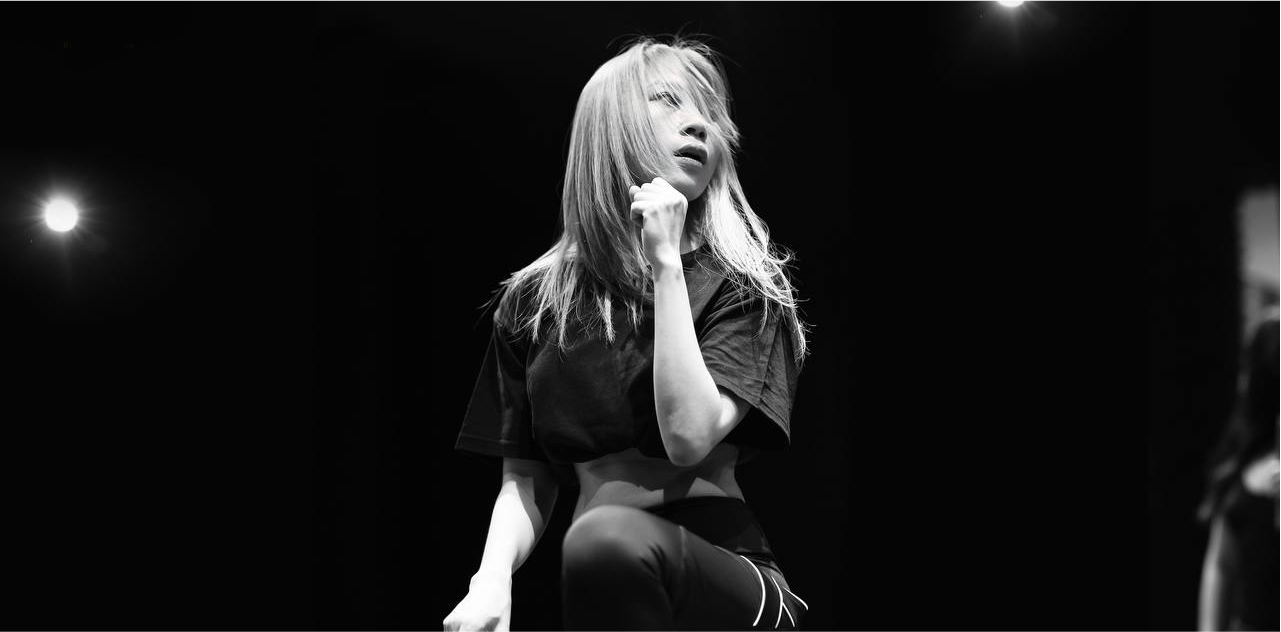 Bộ ảnh nghệ thuật sống động về vẻ đẹp của phụ nữ Việt