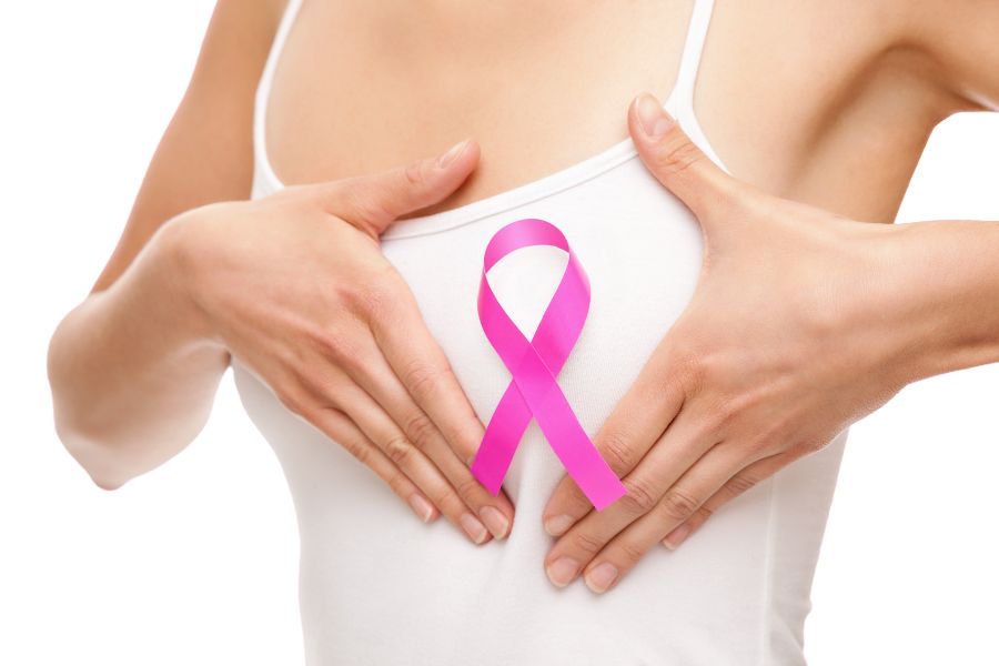 Đánh bật vết thâm đen trả lại nét xuân cho nhũ hoa với vaseline và dầu dừa