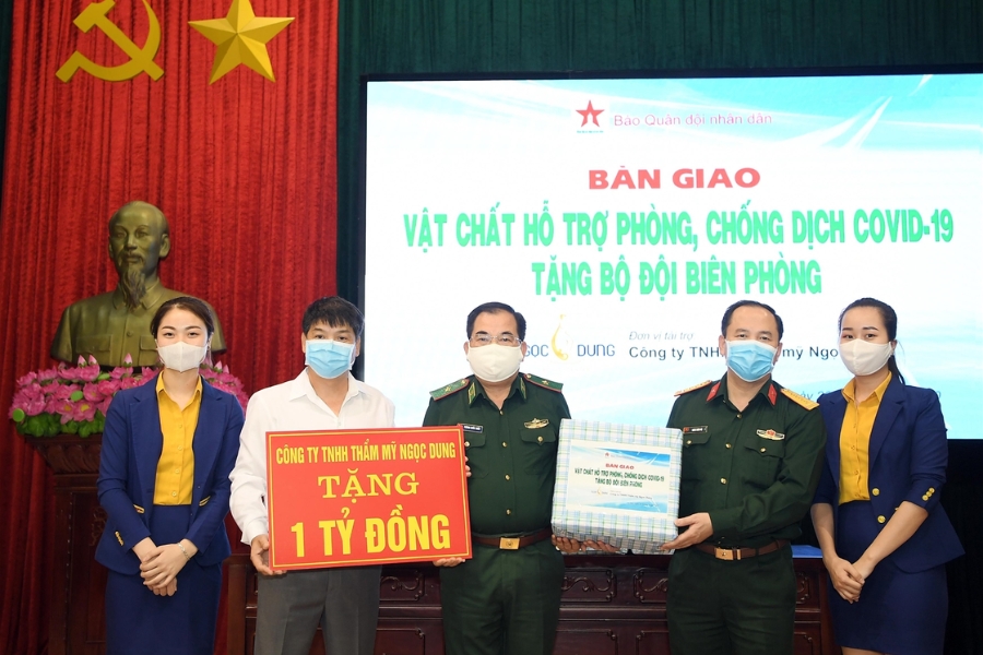 Ngọc Dung ủng hộ 1 tỷ đồng cho các chiến sĩ bộ đội biên phòng