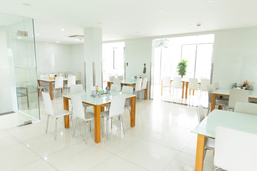 Phòng ăn tại Thẩm mỹ viện Ngọc Dung