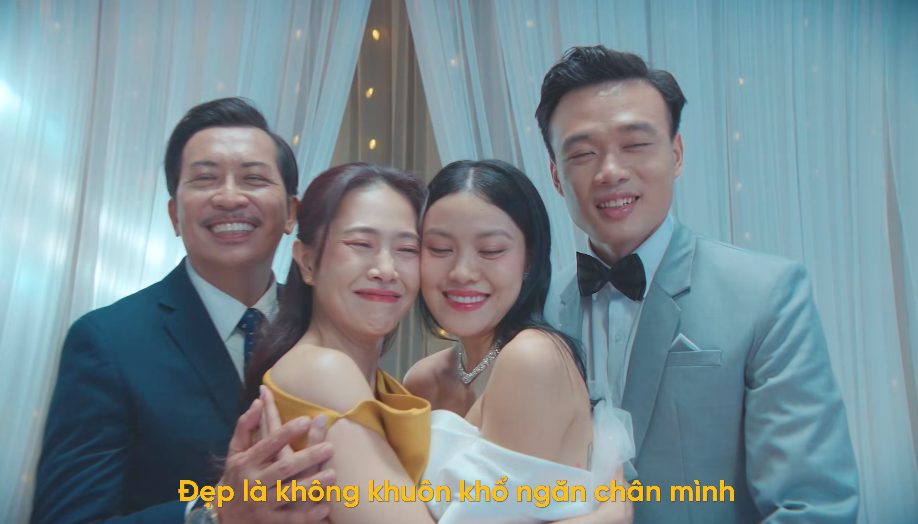 Đẹp là khuôn khuôn khổ ngăn chân mình, được tươi xinh, lung linh, và đầy thêm xuân!