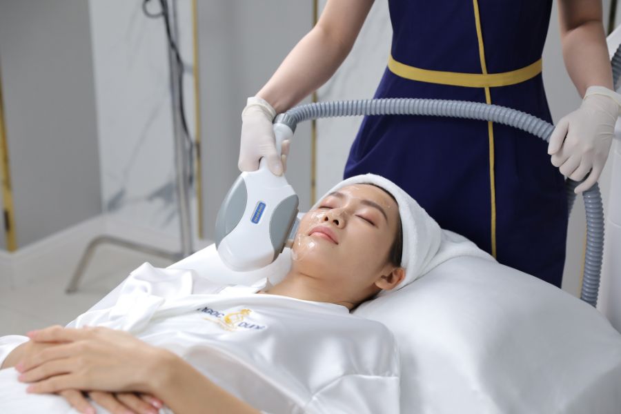 Cộng nghệ New E-light Pro tân tiến xóa sạch lông, sáng mịn da