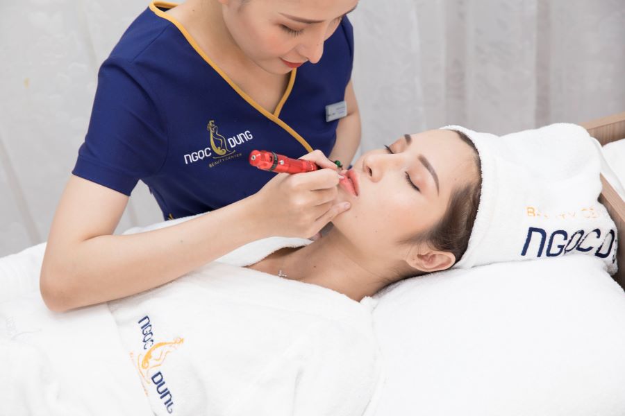 Thẩm mỹ viện Ngọc Dung có quy trình phun môi đạt chuẩn y khoa